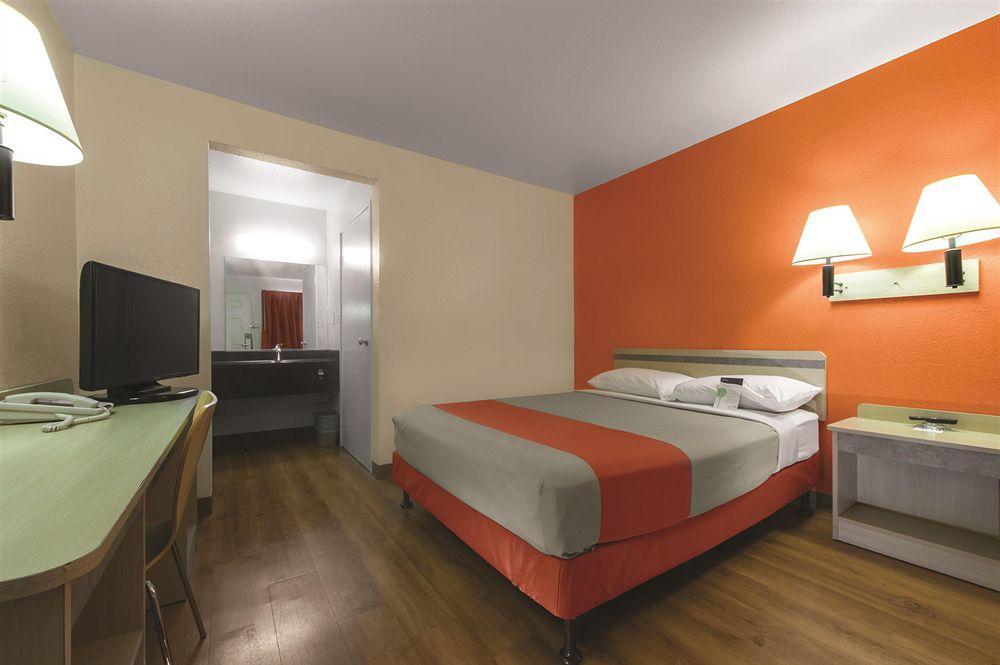 Motel 6 Bangor Exterior foto